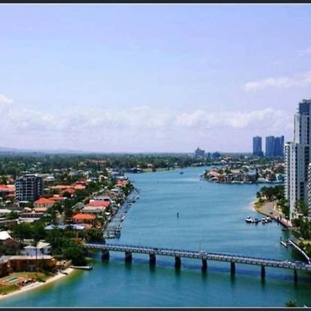 Circle Surfers Paradise Holidays Buitenkant foto