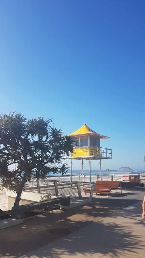 Circle Surfers Paradise Holidays Buitenkant foto