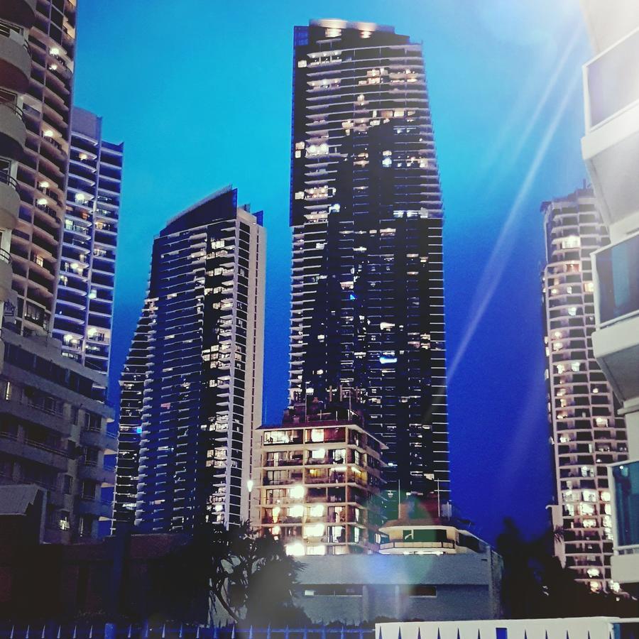 Circle Surfers Paradise Holidays Buitenkant foto