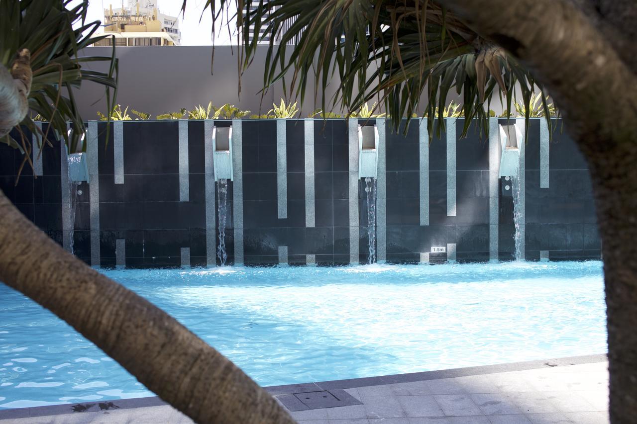 Circle Surfers Paradise Holidays Buitenkant foto
