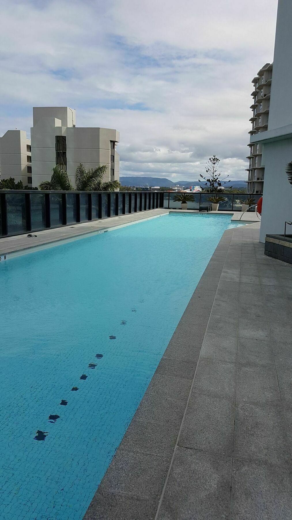 Circle Surfers Paradise Holidays Buitenkant foto